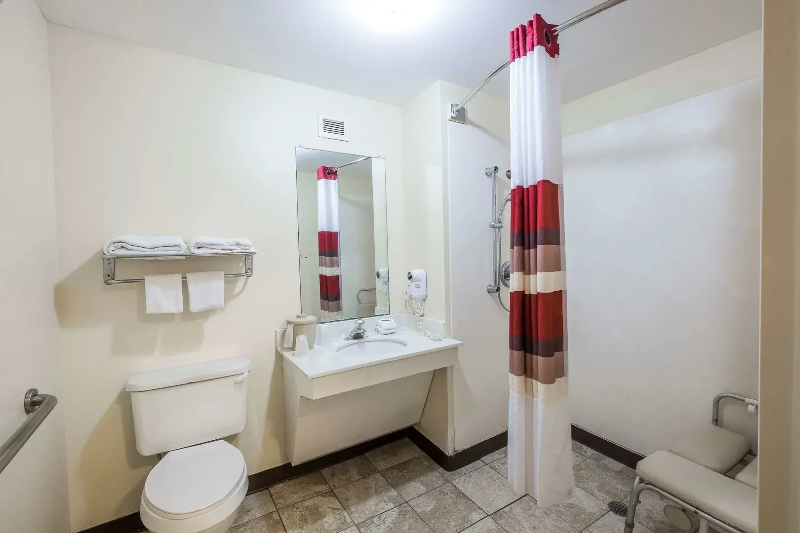 Red Roof Inn & Suites Savannah Airport