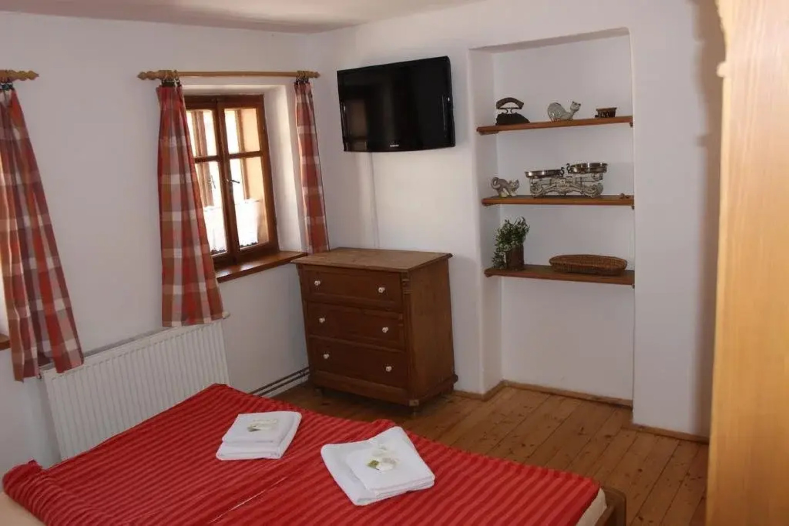 Restaurace-penzion Staropacká Sokolovna