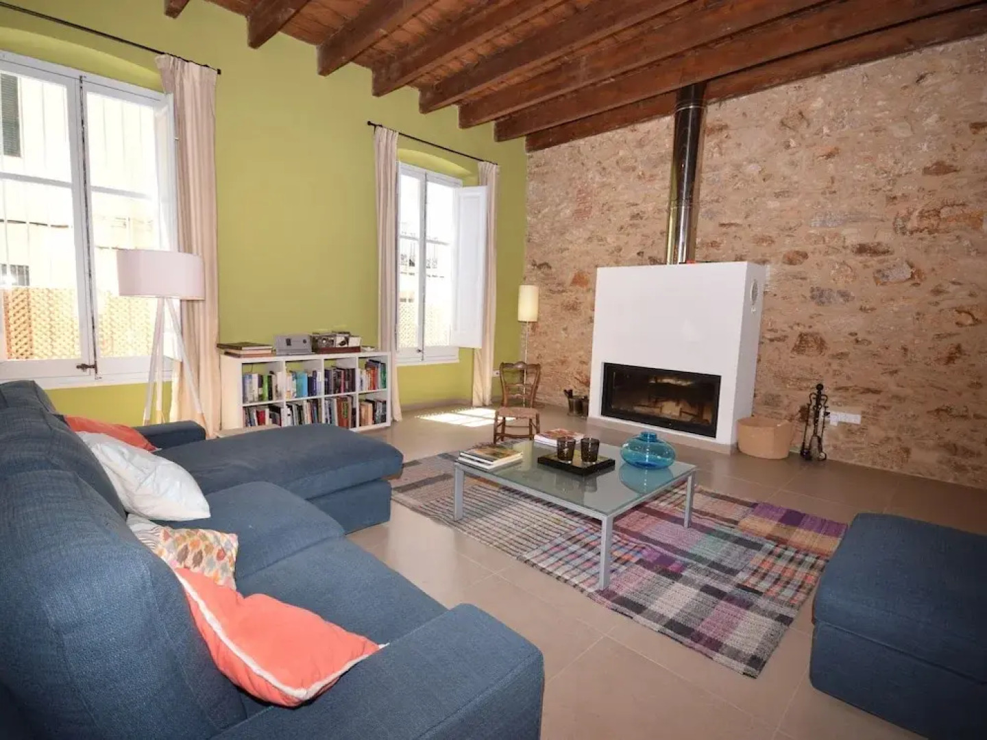 Beautiful, Authentic House With Large Patio and Swimming Pool, Near the Beach