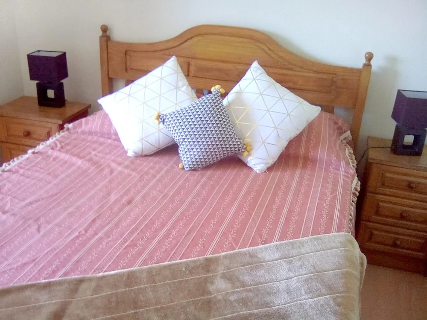 House With 2 Bedrooms in Charneca de Caparica, With Private Pool, Encl