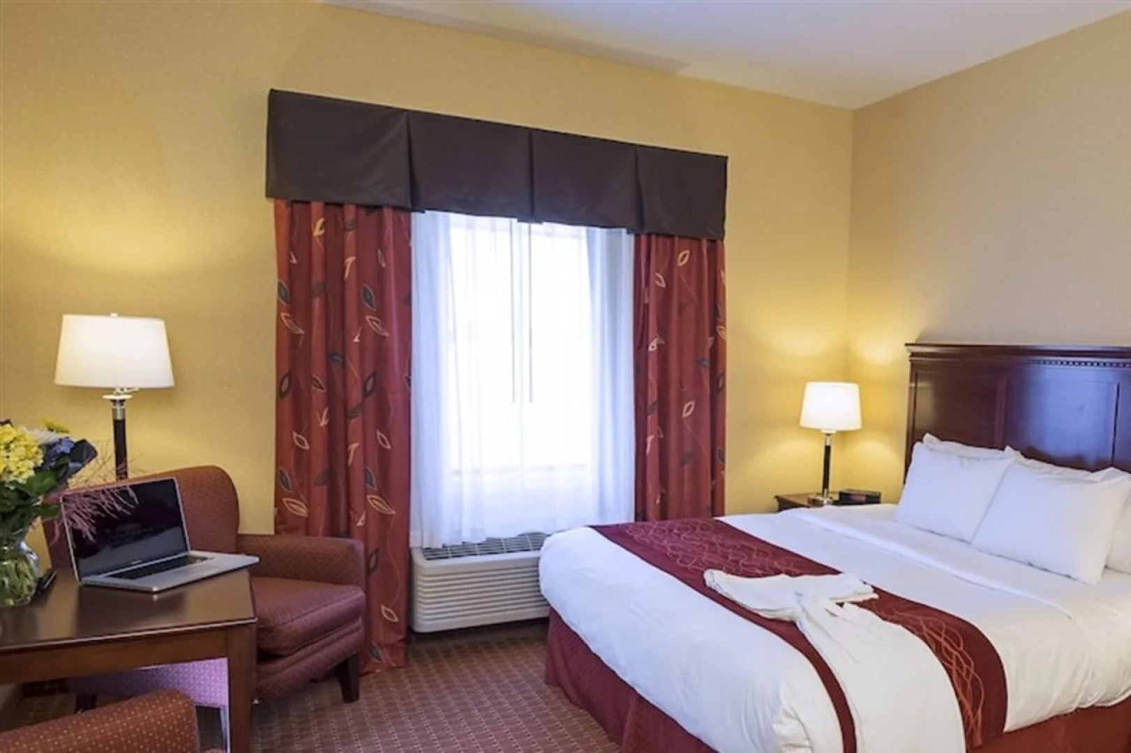 Comfort Hotel Airport