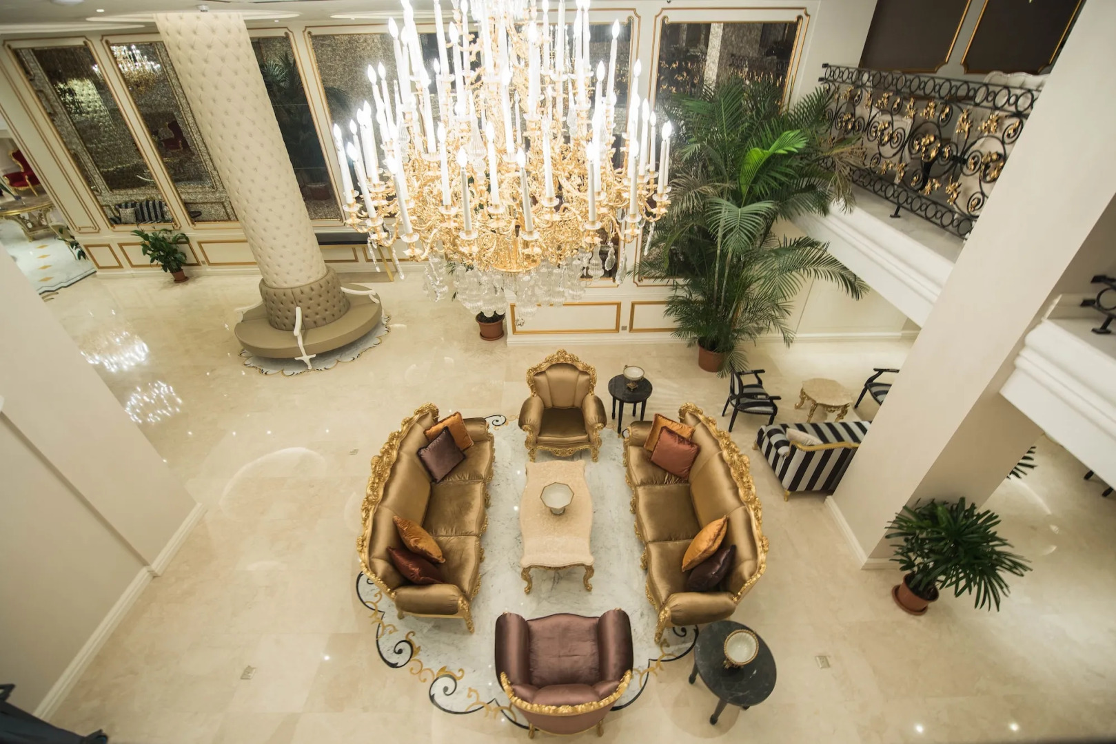 Les Ambassadeurs Marina Hotel & Casino