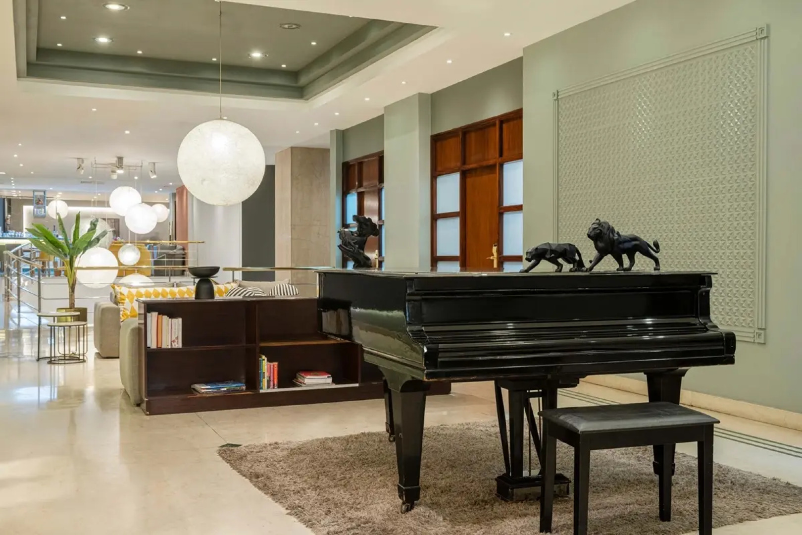 Argenta Tower Hotel & Suites