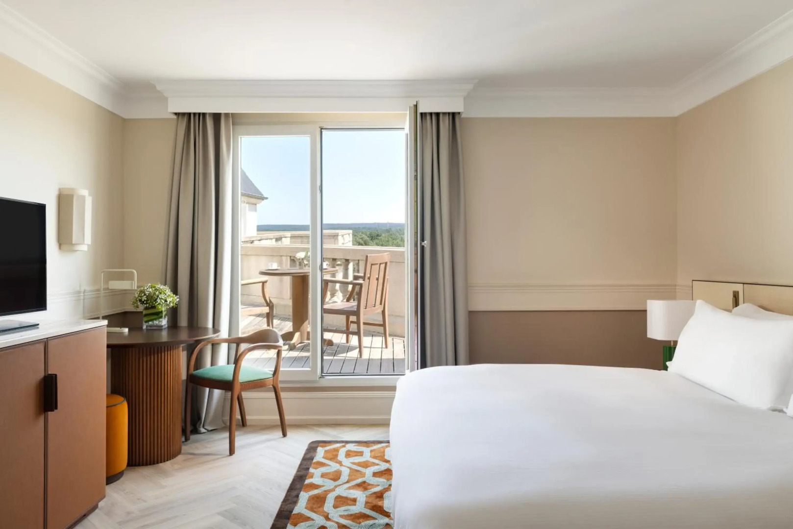 InterContinental Chantilly Chateau Mont Royal by IHG