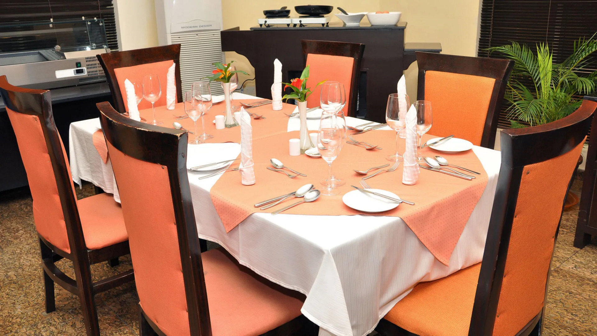 Sparklyn Hotels & Suites