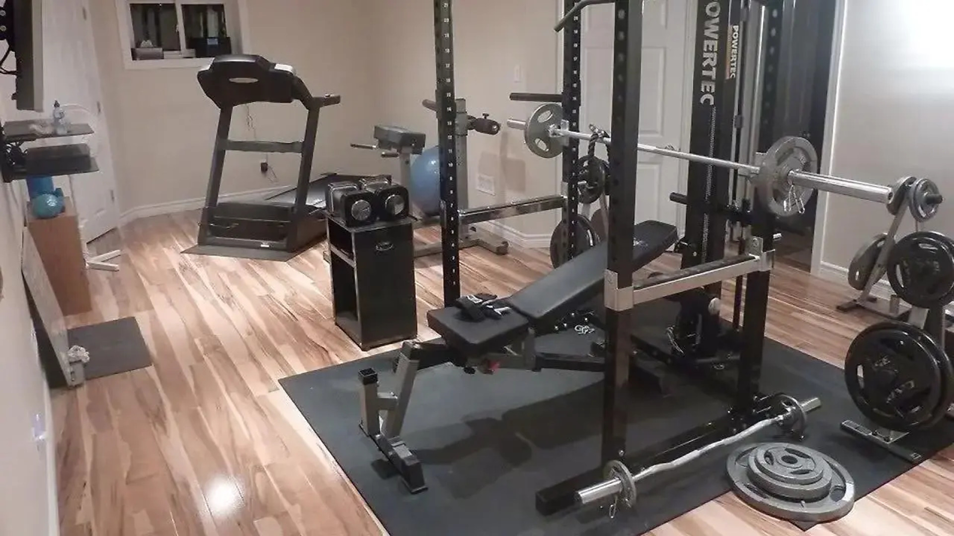 Akron Seascape Resort