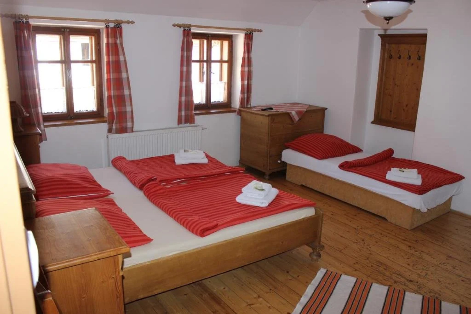 Restaurace-penzion Staropacká Sokolovna