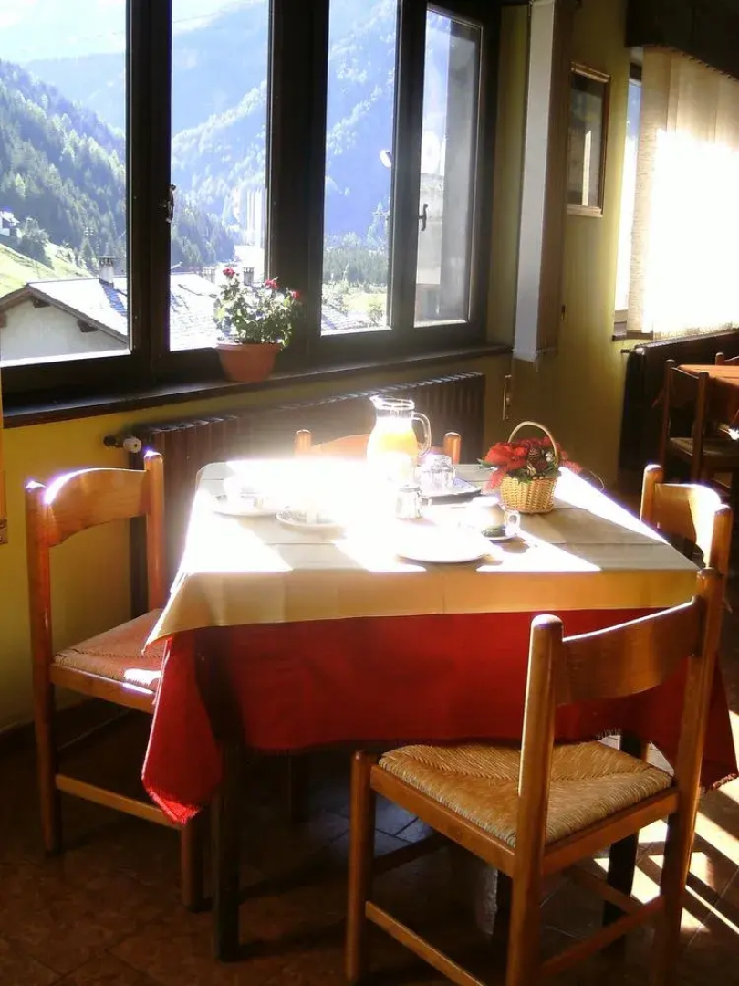 Hotel Meublè Adler