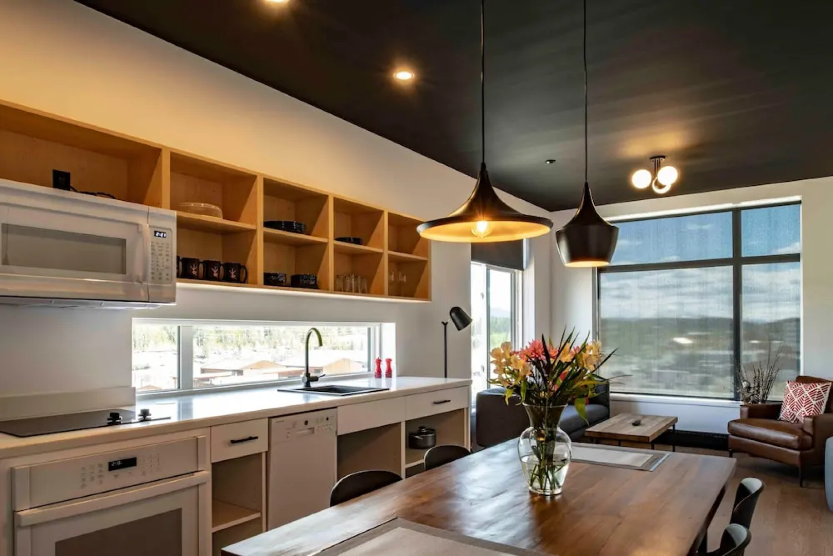 Raven Inn Whitehorse