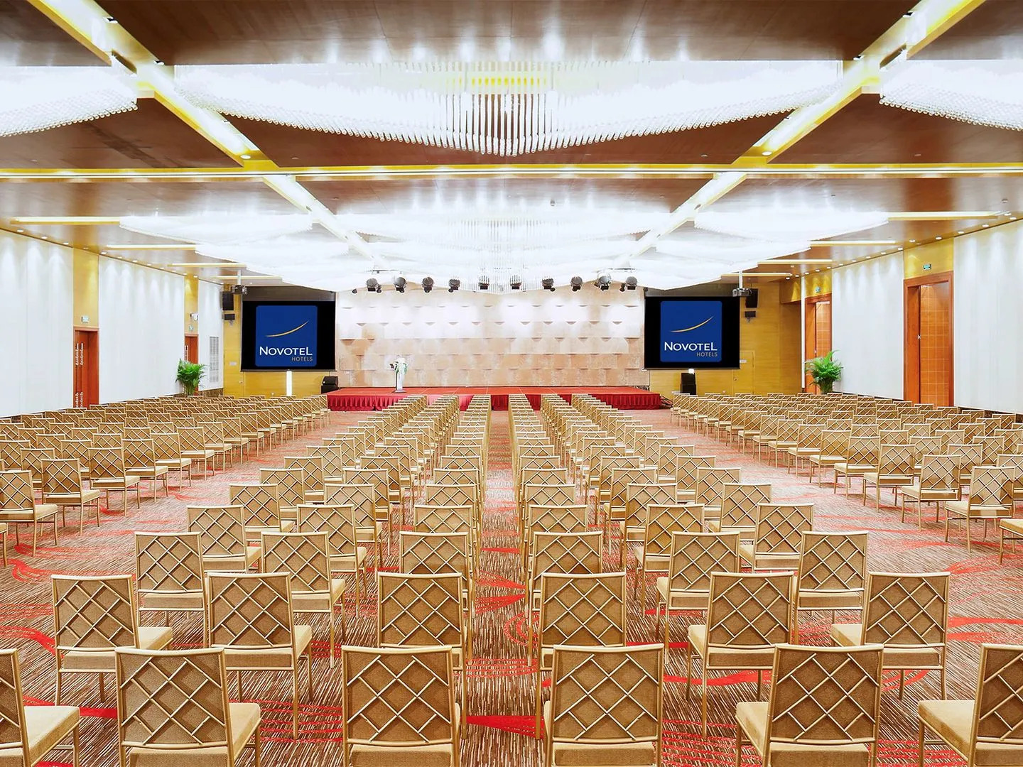 Novotel Nanjing East Suning