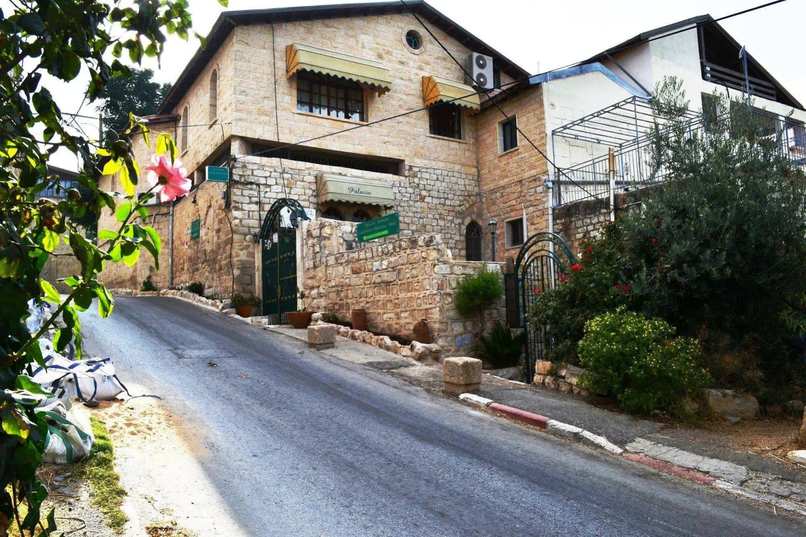 Palacio Domain Luxurious Boutique Hotel