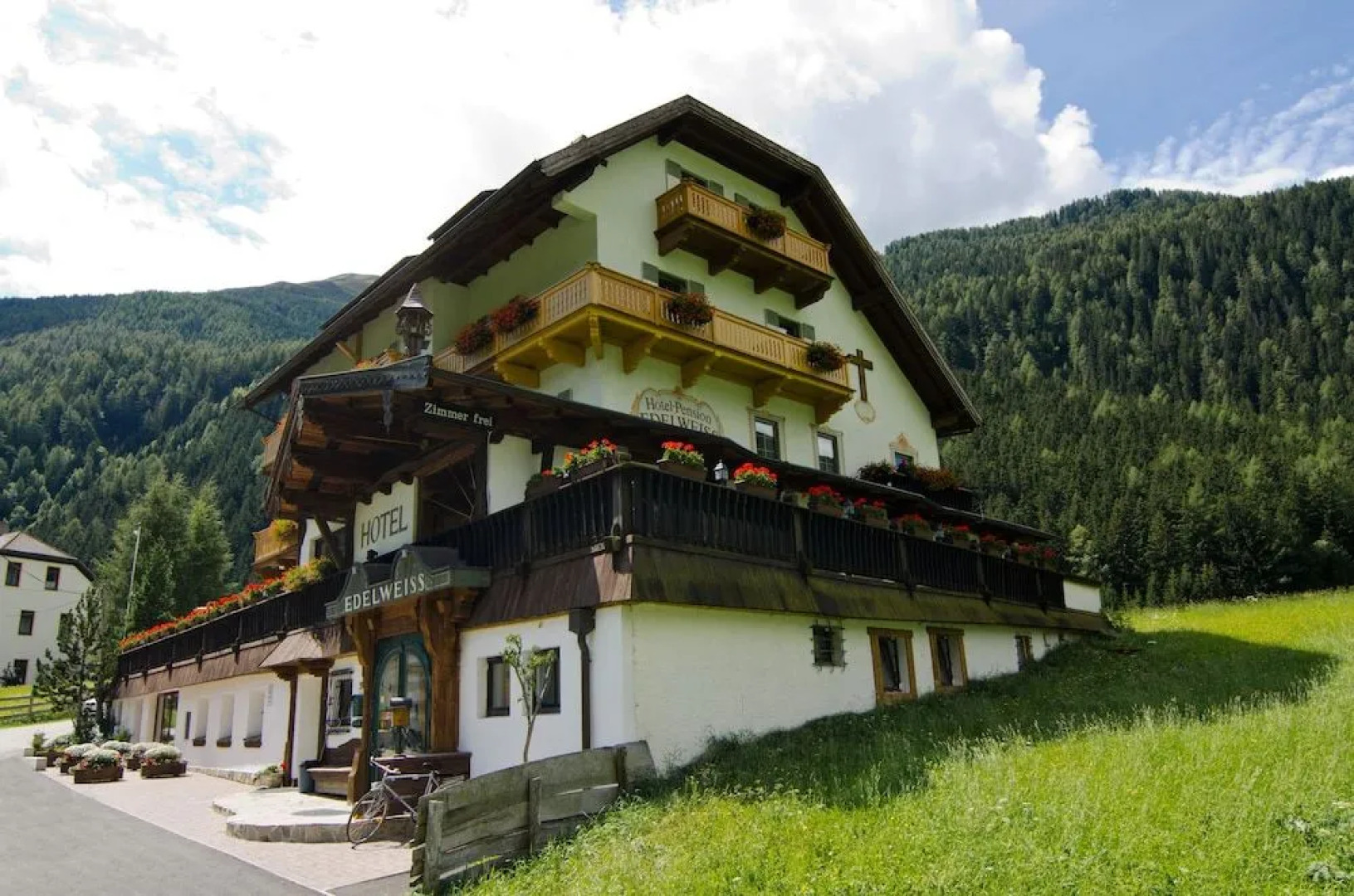 Hotel-Pension Edelweiss