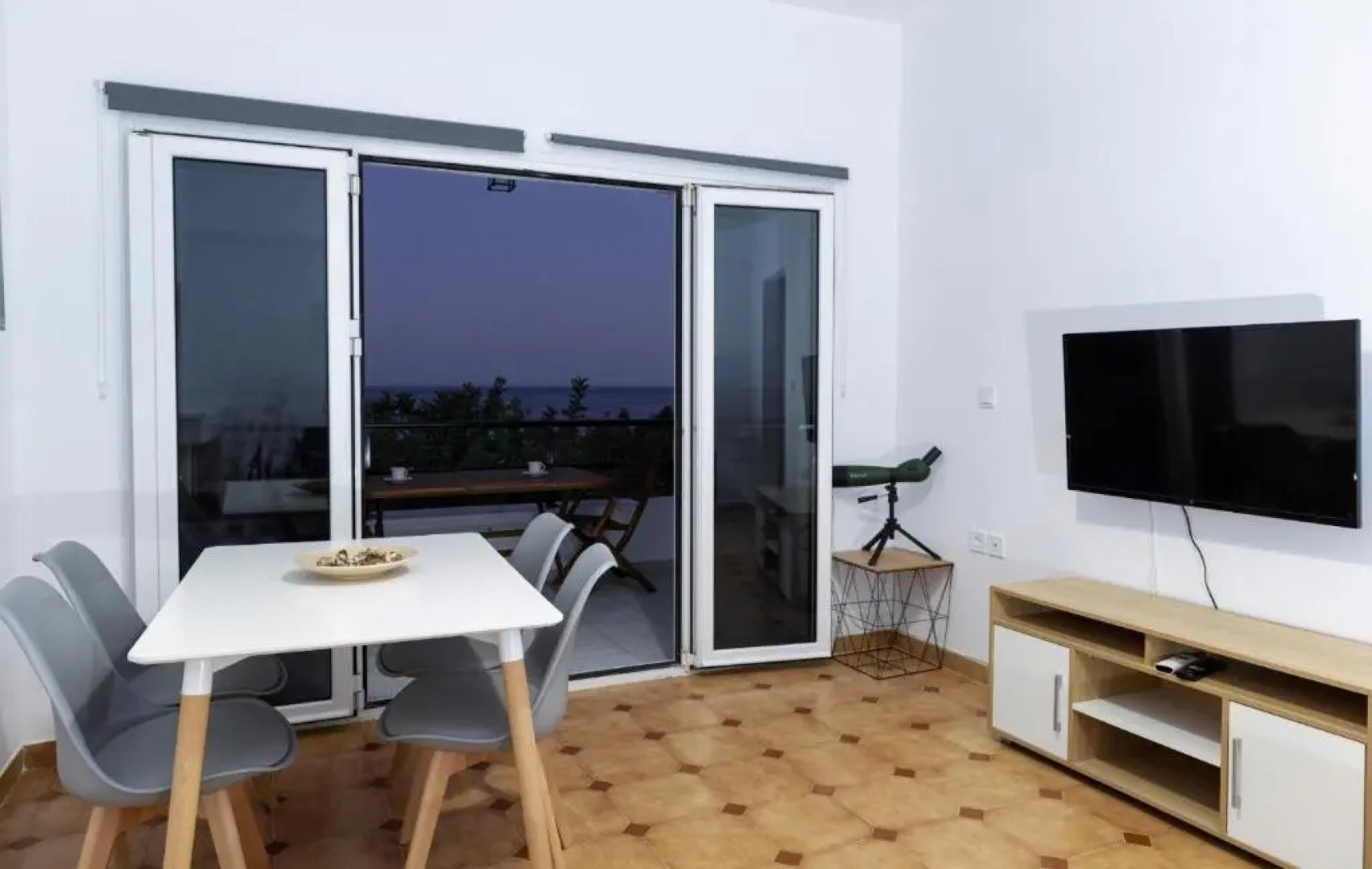 Peter & Paul Seaview House Private Parking, A/C