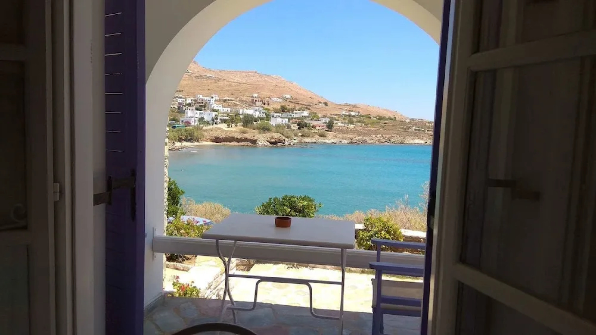 Ntafos Art Seaside Studios