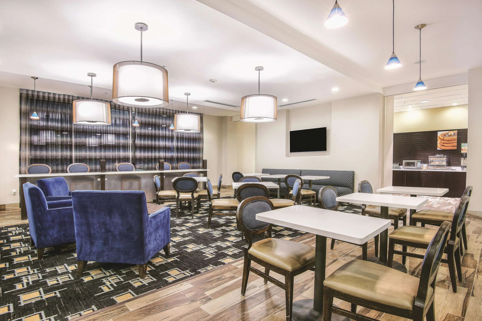 La Quinta Inn & Suites by Wyndham Karnes City - Kenedy