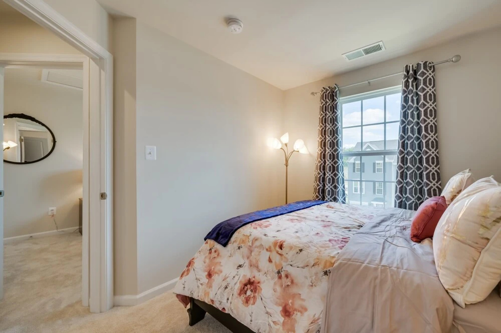 Spacious Hedgesville Retreat ~ 5 Mi to Golf Course