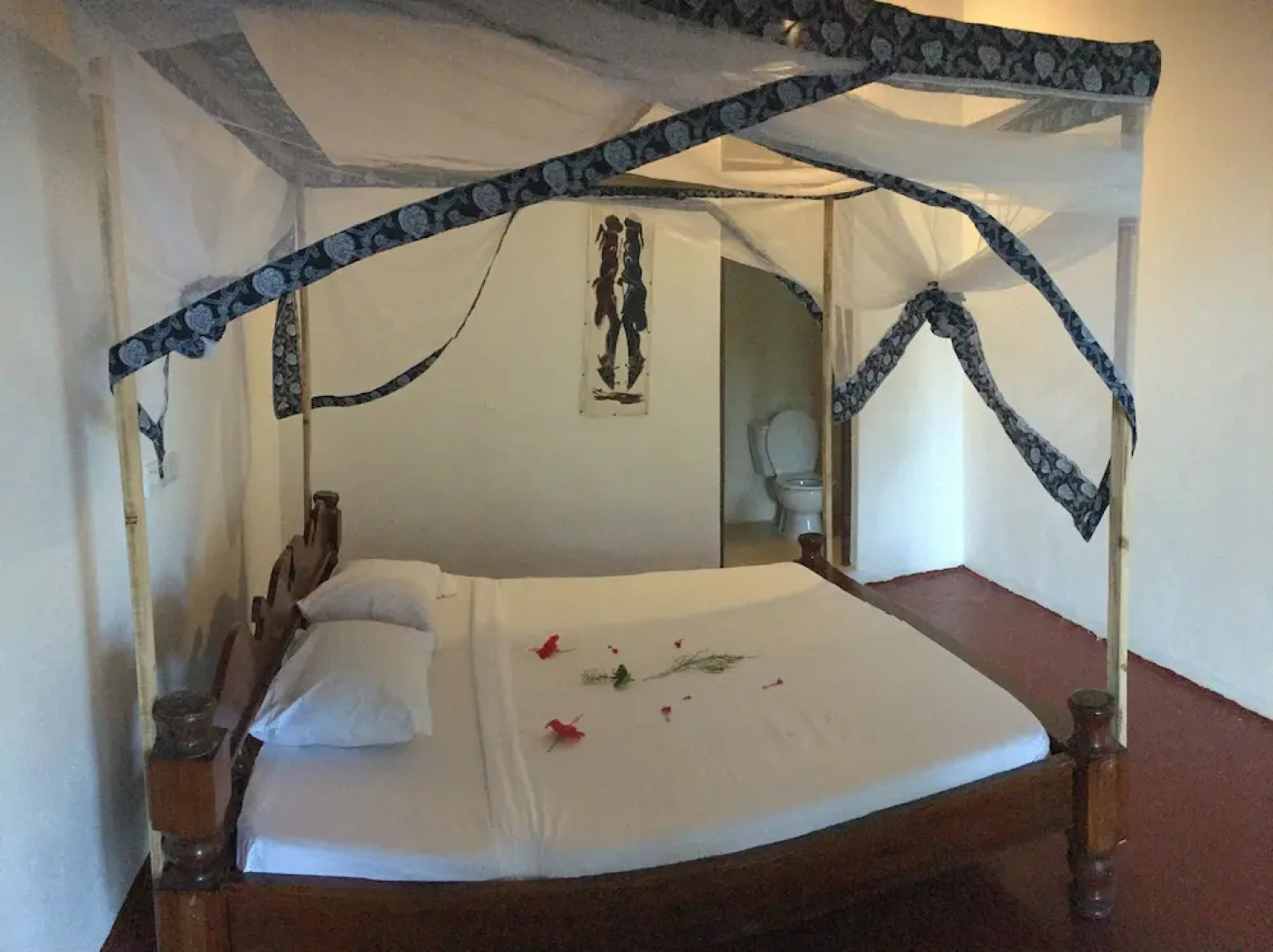 Mabwe Roots Bungalows