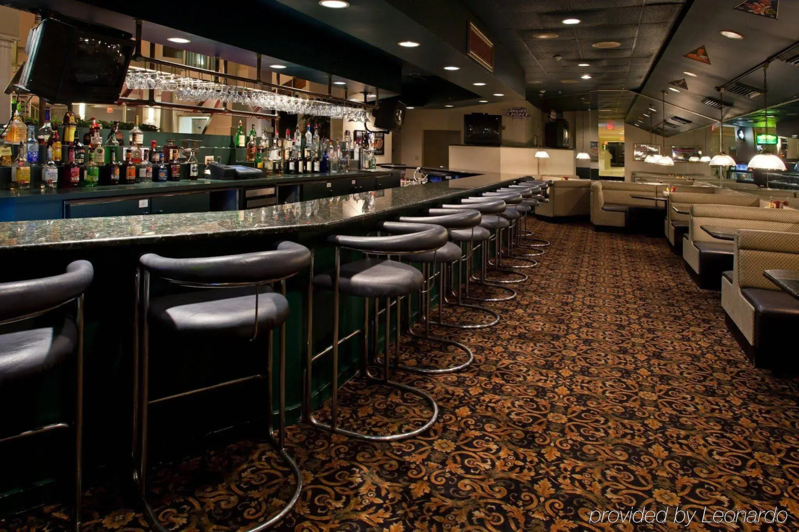 Отель Wyndham Garden Westlake