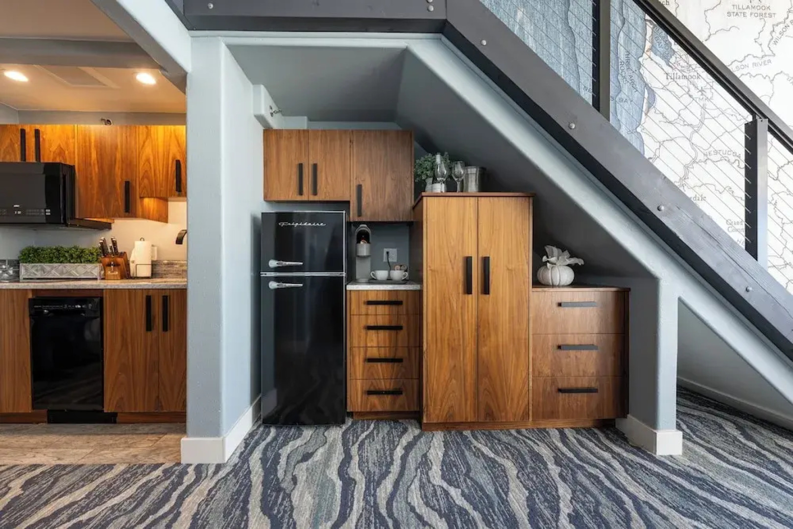 Seaside Oceanfront Inn