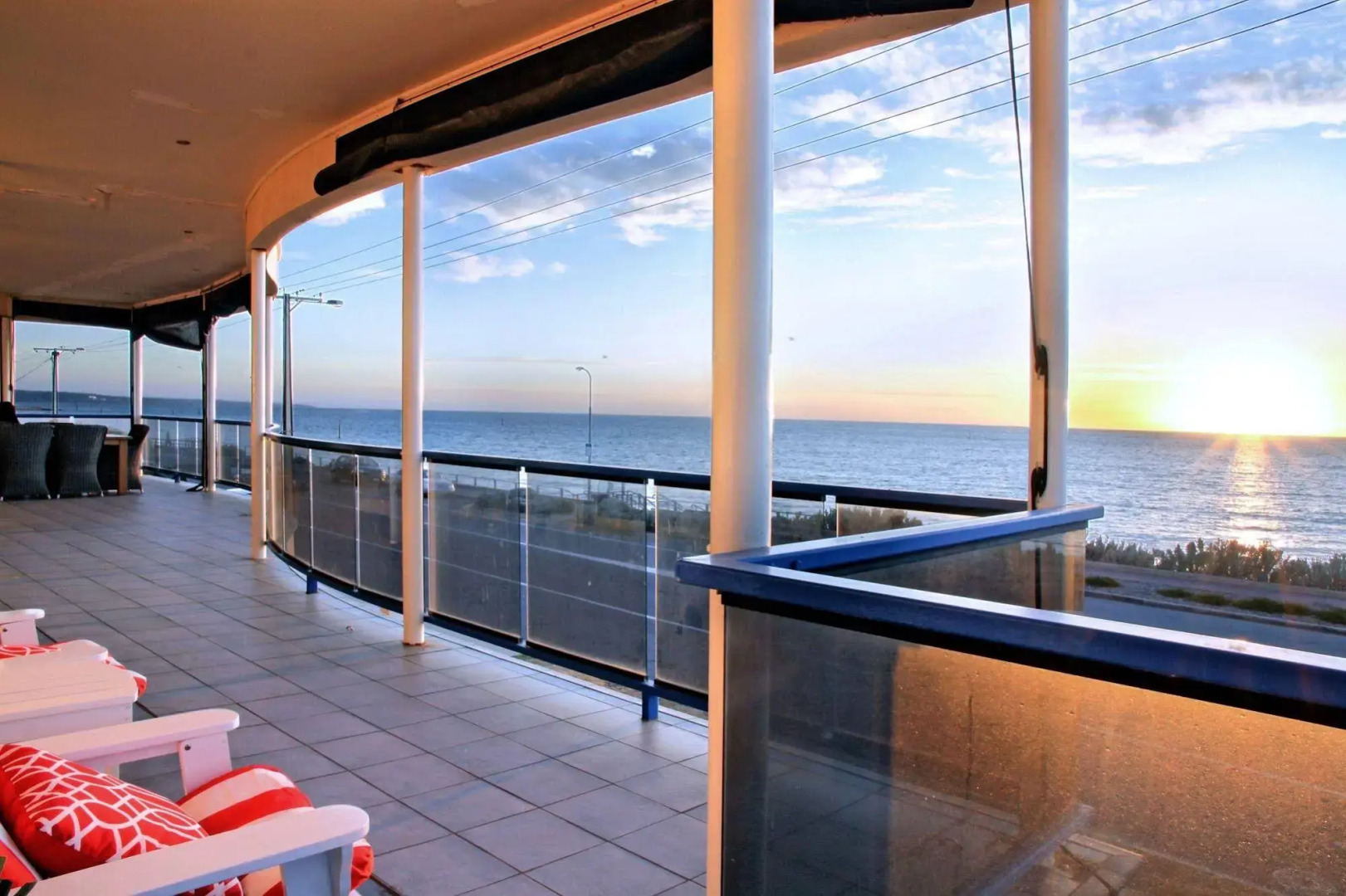 Seaview Sunset Holiday Apartments