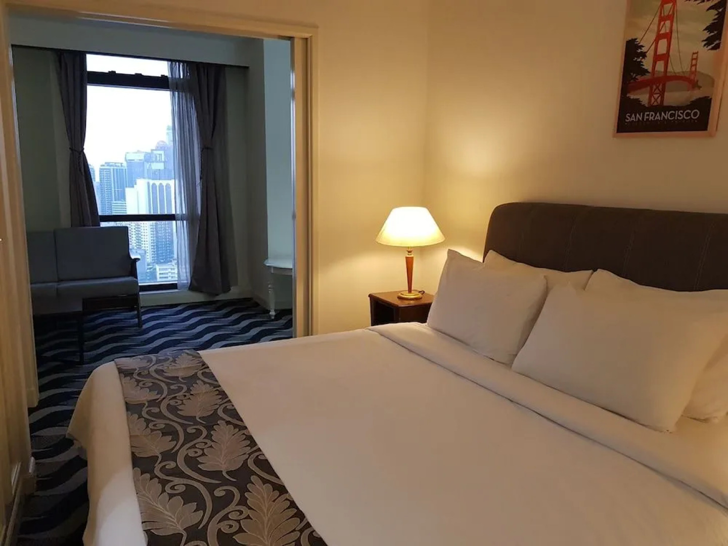 Times Apartment Suites at Times Square