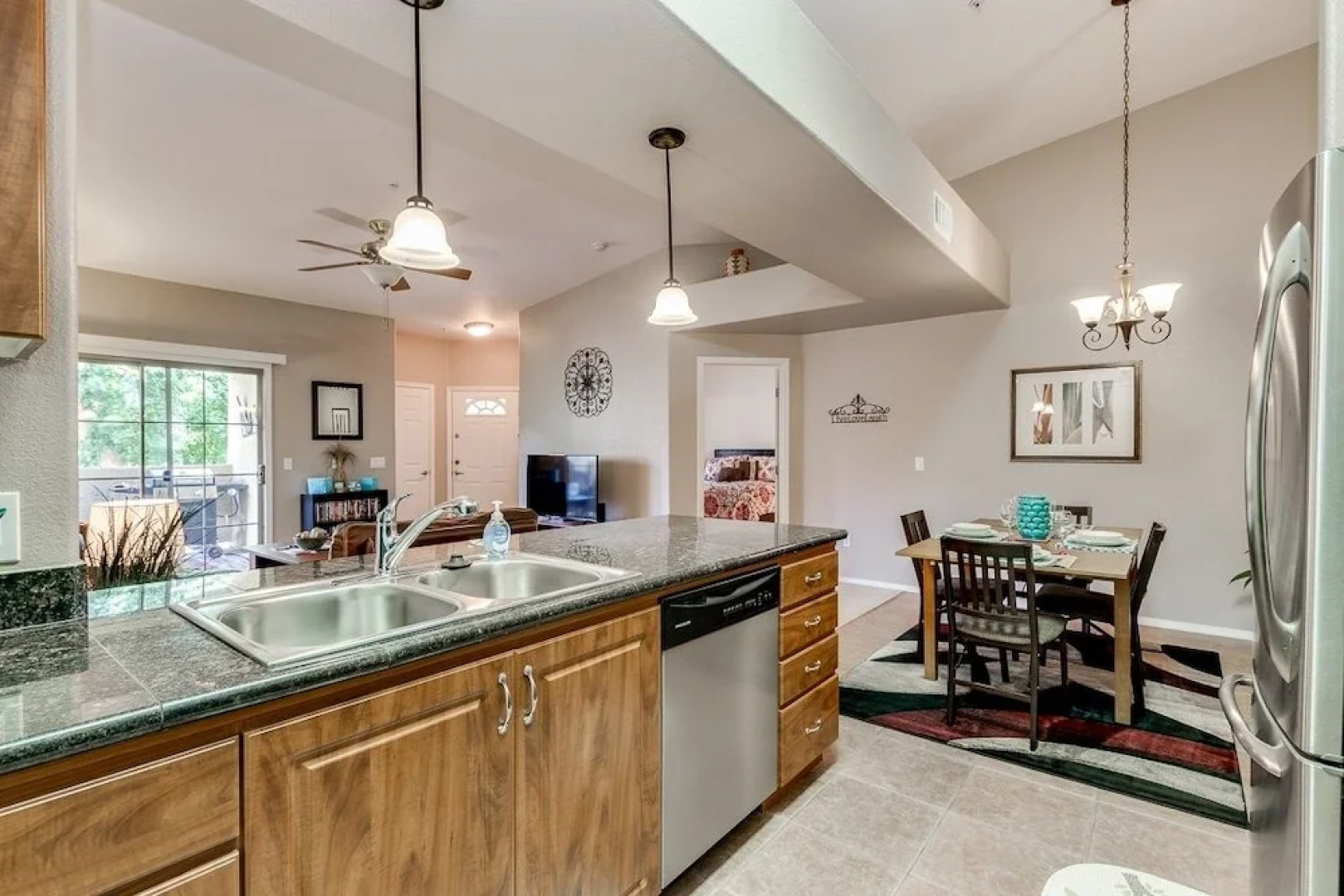 Southern #2055 2 Bedrooms 2 Bathrooms Condo