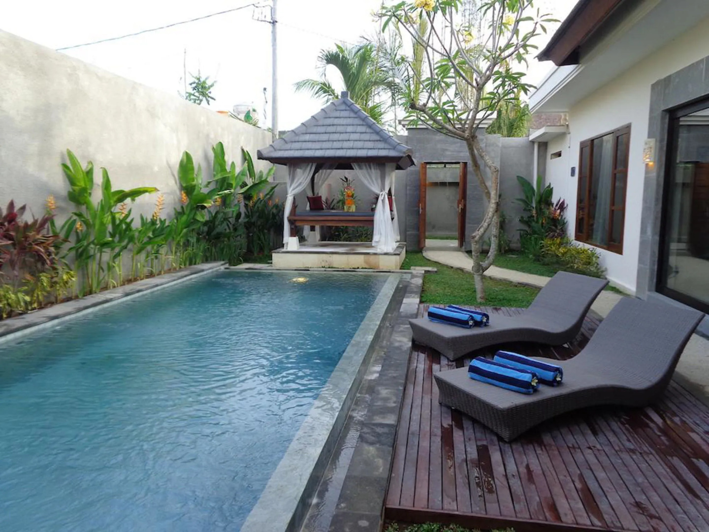 Swiss-Belvillas Umalas