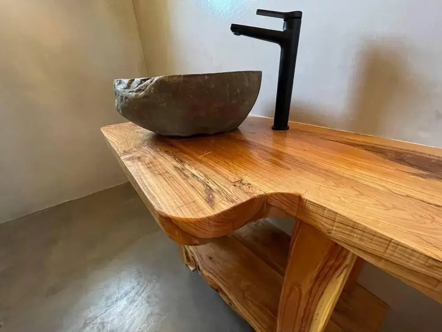 Villa With Pool in Pelekas Near the Beach