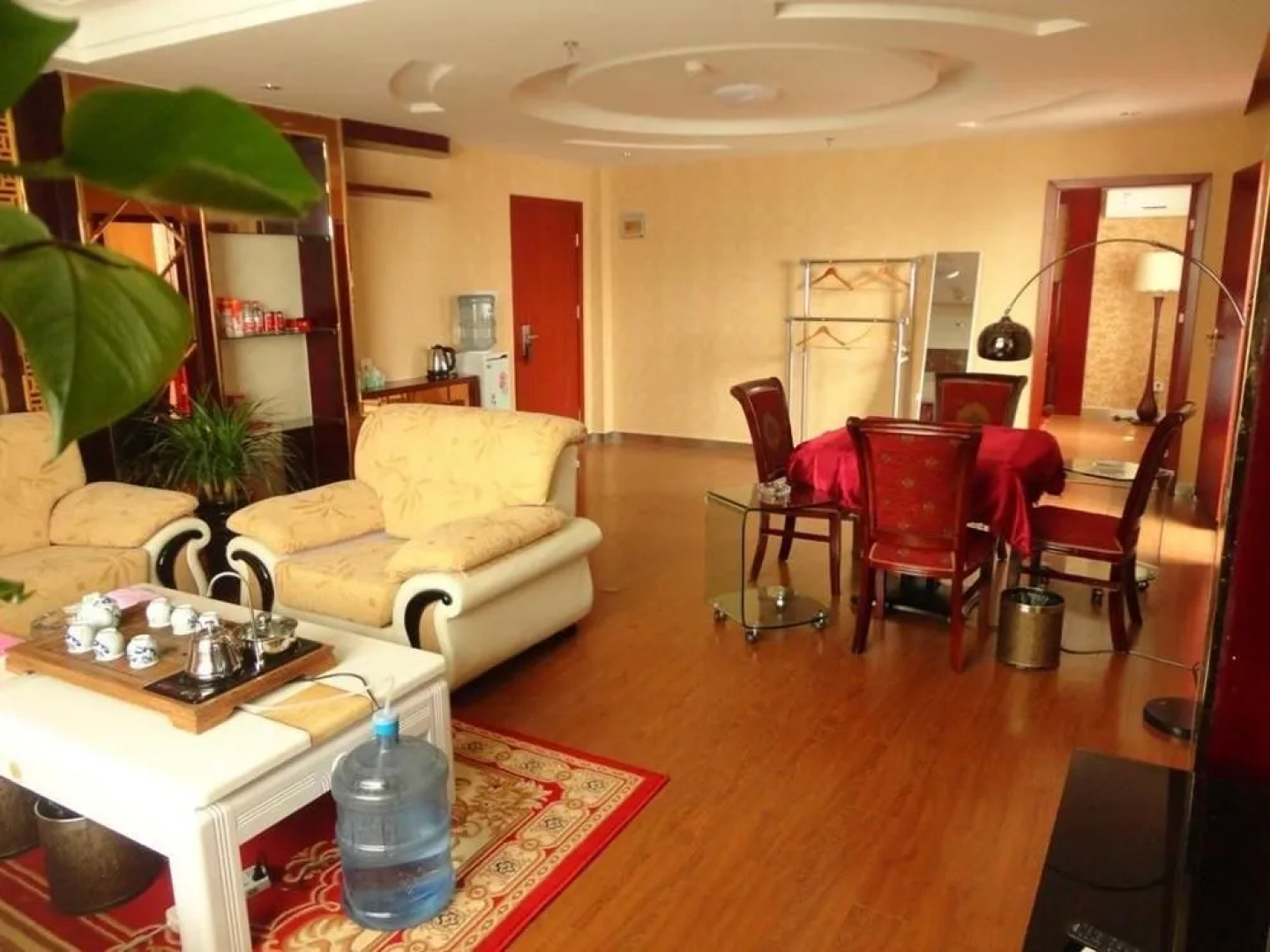 南阳锦辉商务酒店