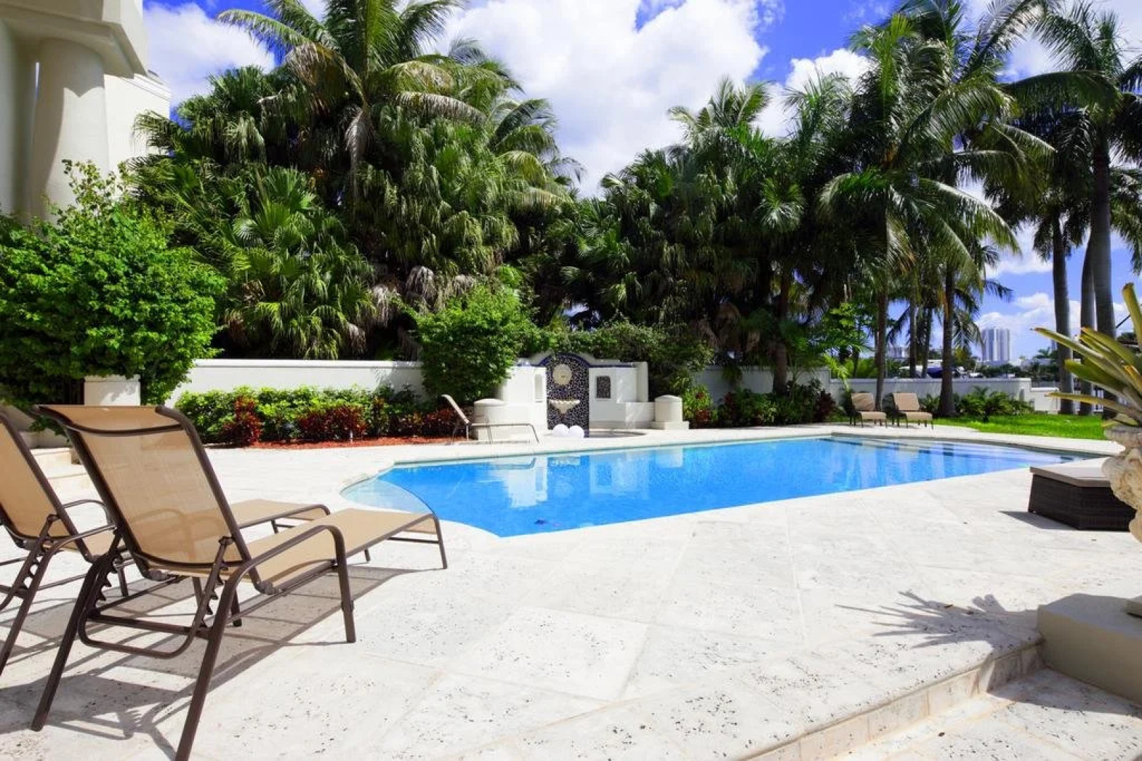 Casa Grande on the Bay