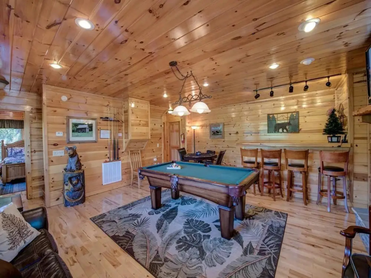 Smoky Ridge View - Three Bedroom Cabin