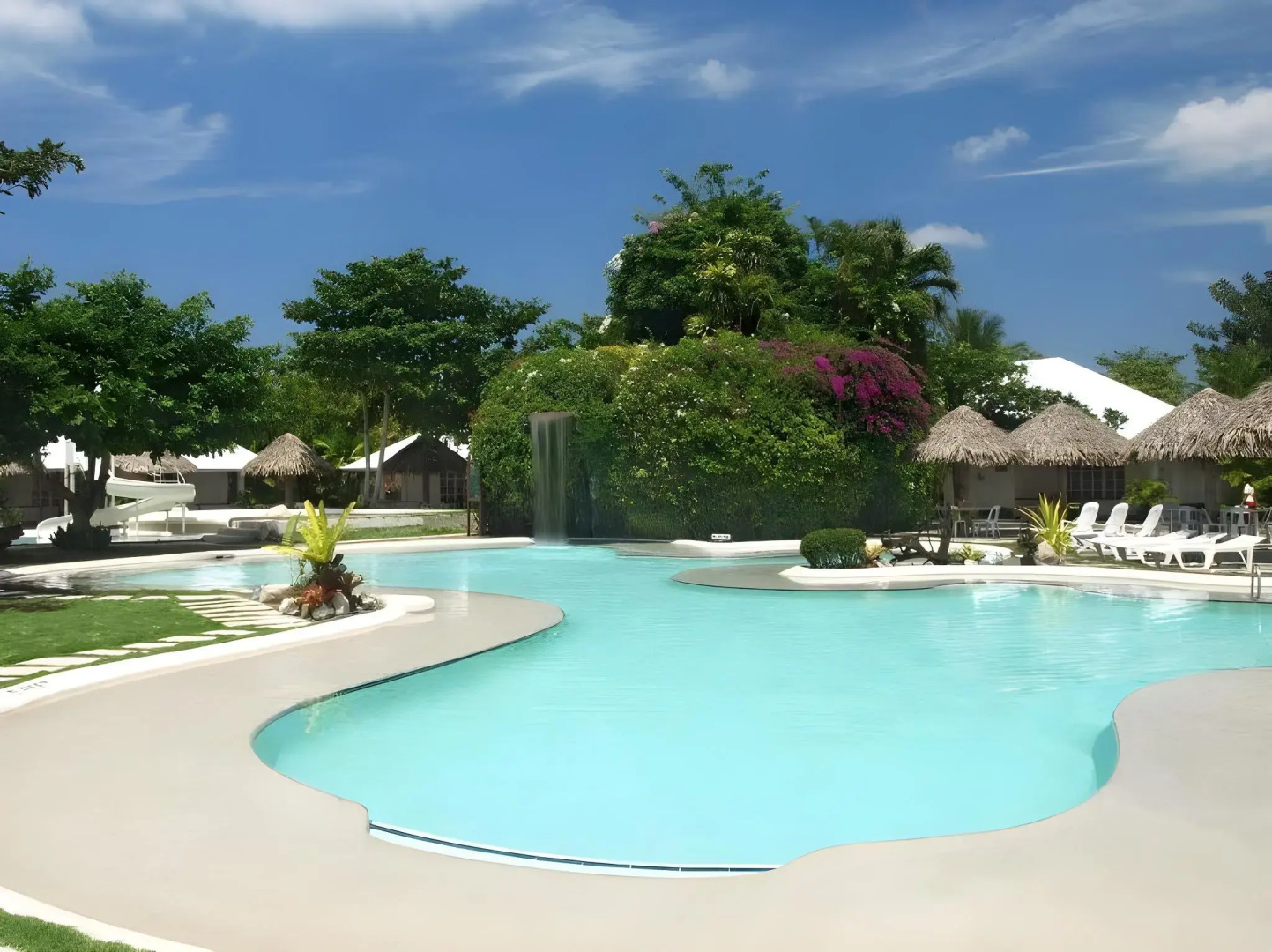 Almont Inland Resort