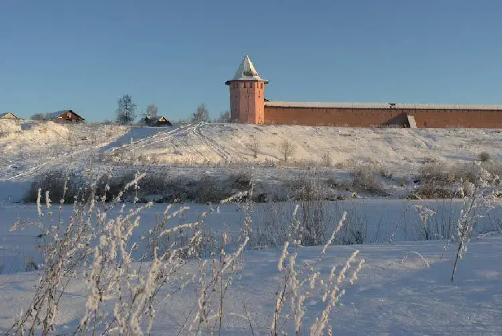 Vintazh Otel Surikova
