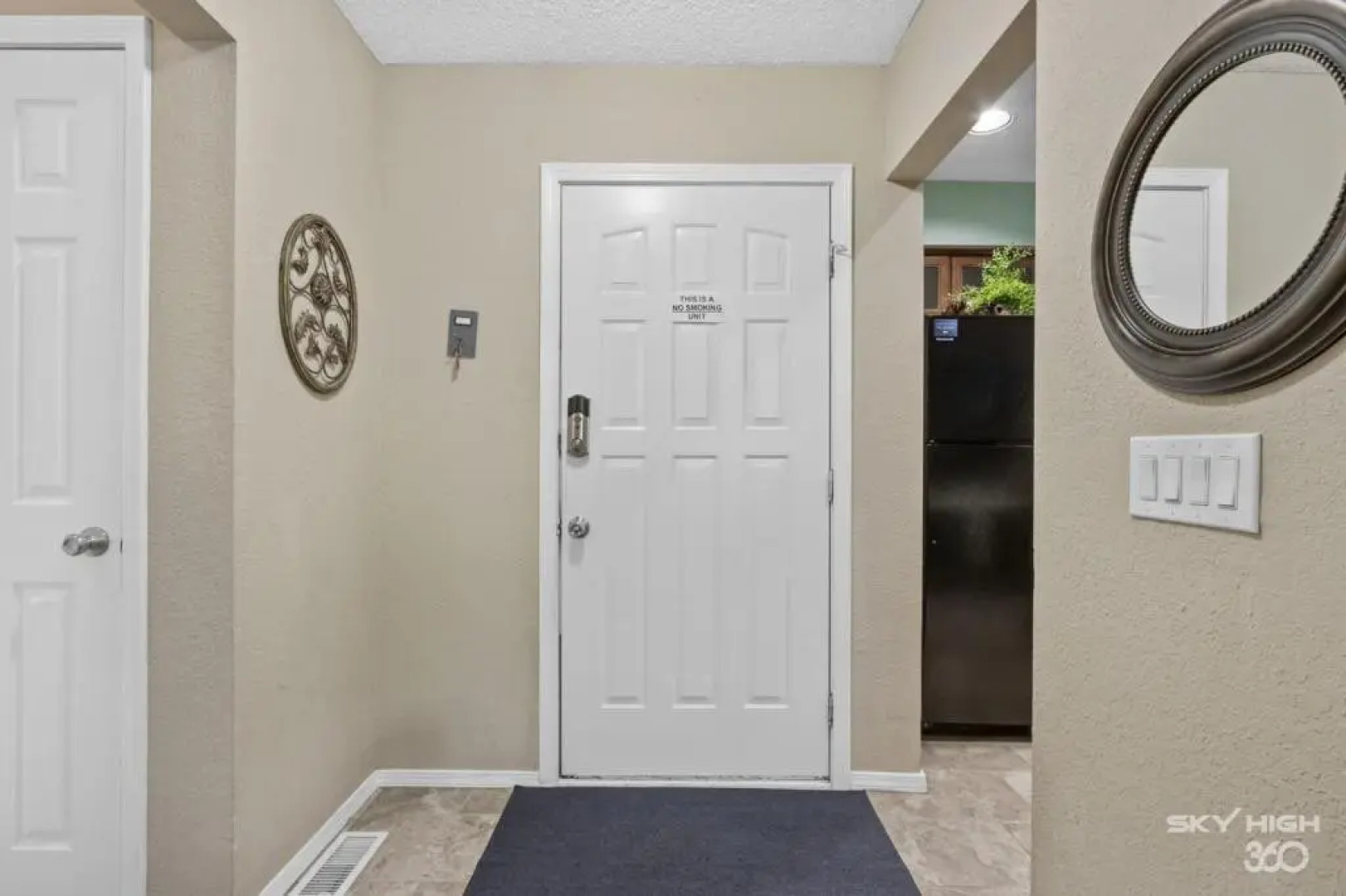 Wooded, Quiet Cottage, Very close to the Back 40