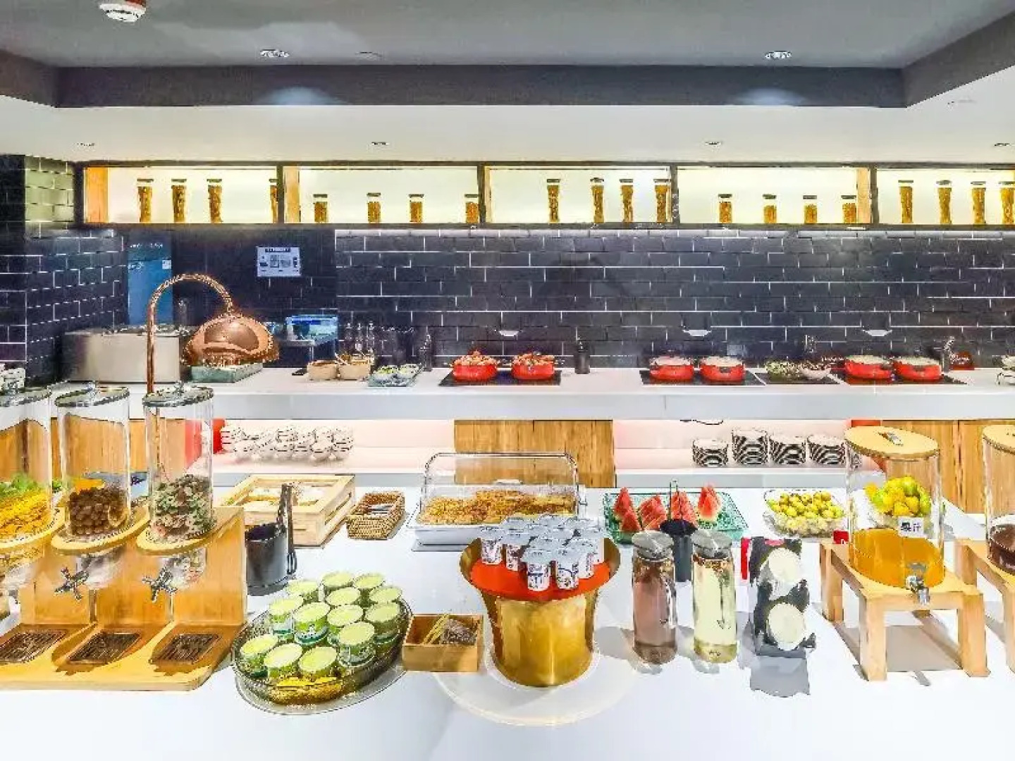 Ibis Hotel (Golmud Kunlun Garden)