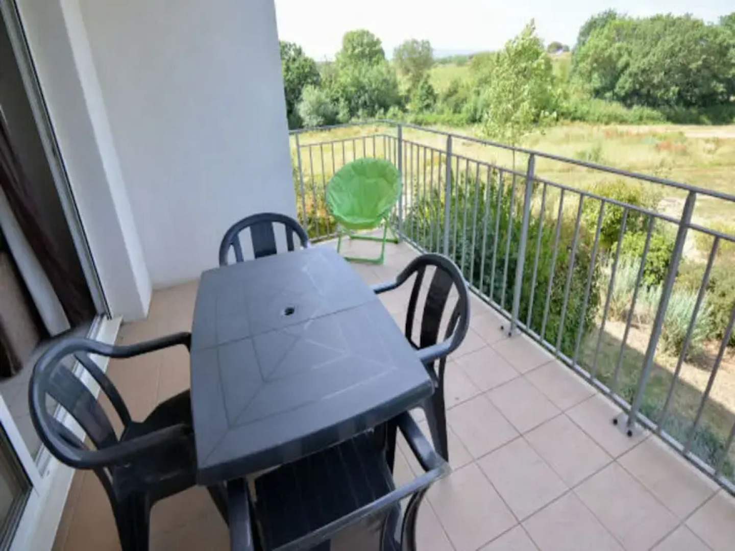 Apartment in Azille Near Lac de Jouarres