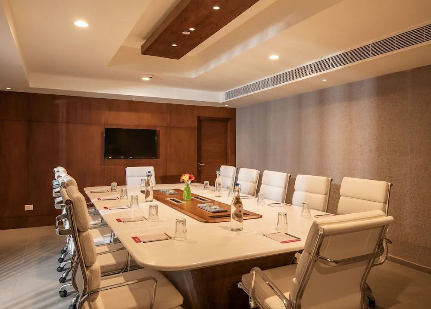 Niraamaya Retreats Samroha Athirappilly