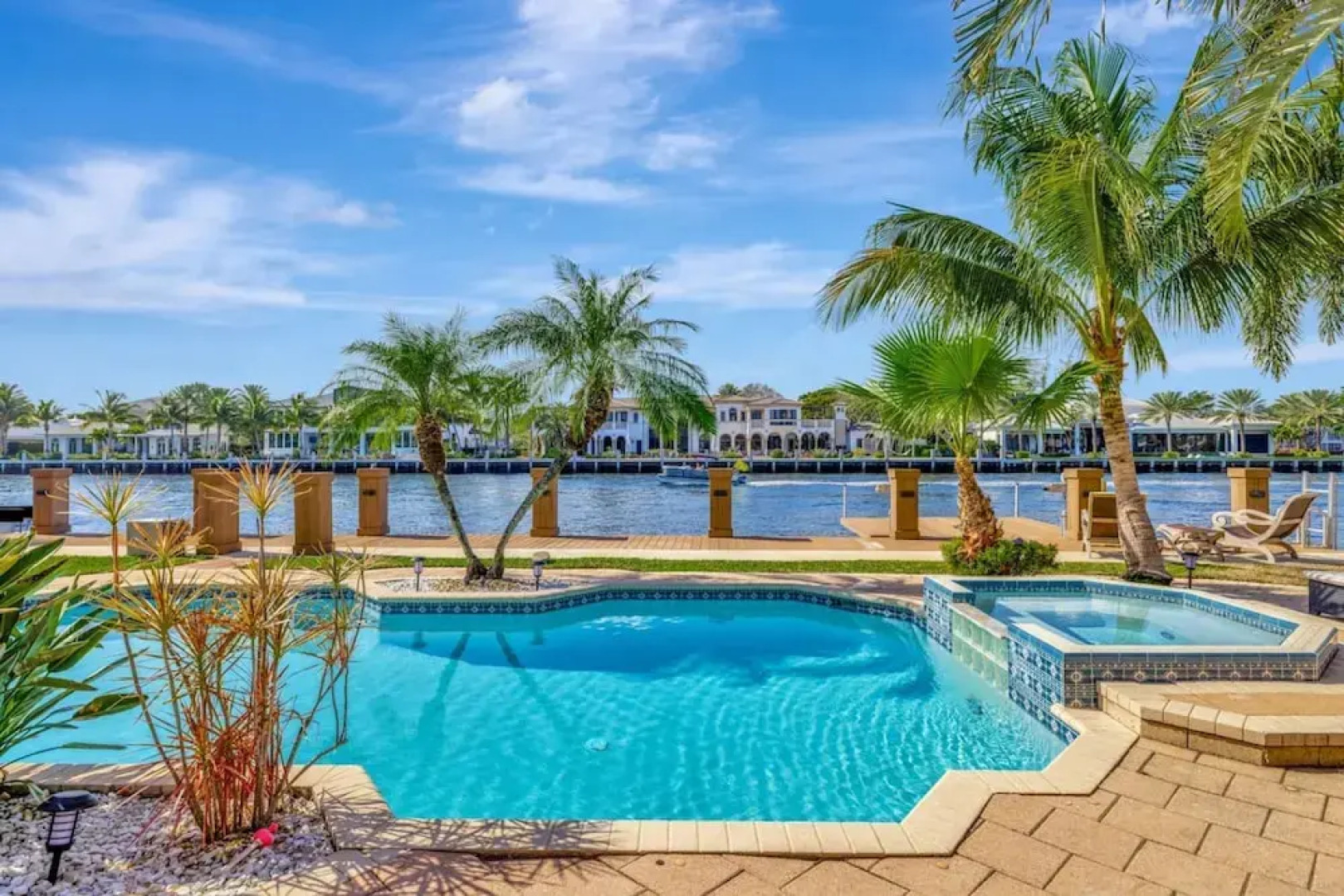 Serenity Villa Water Front