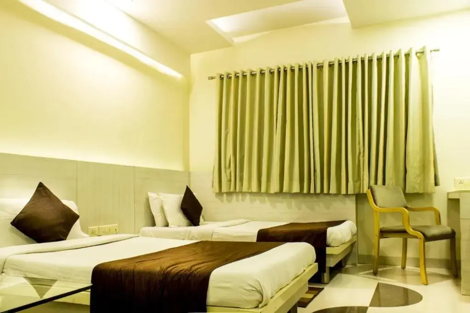 Hotel Somdeep Palace