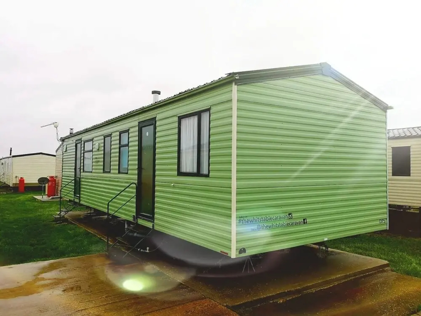 Whitstable Caravan - 5 Minutes Away From the Beach