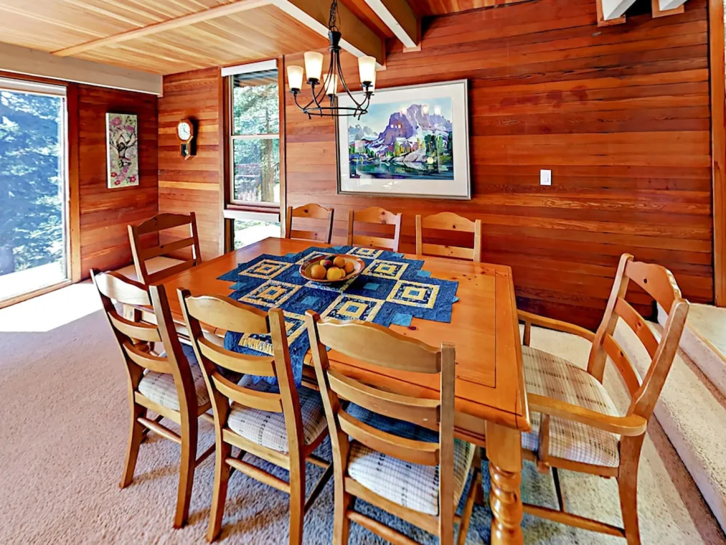 1355 Woodland Way Home 4 Bedrooms 2.5 Bathrooms Home