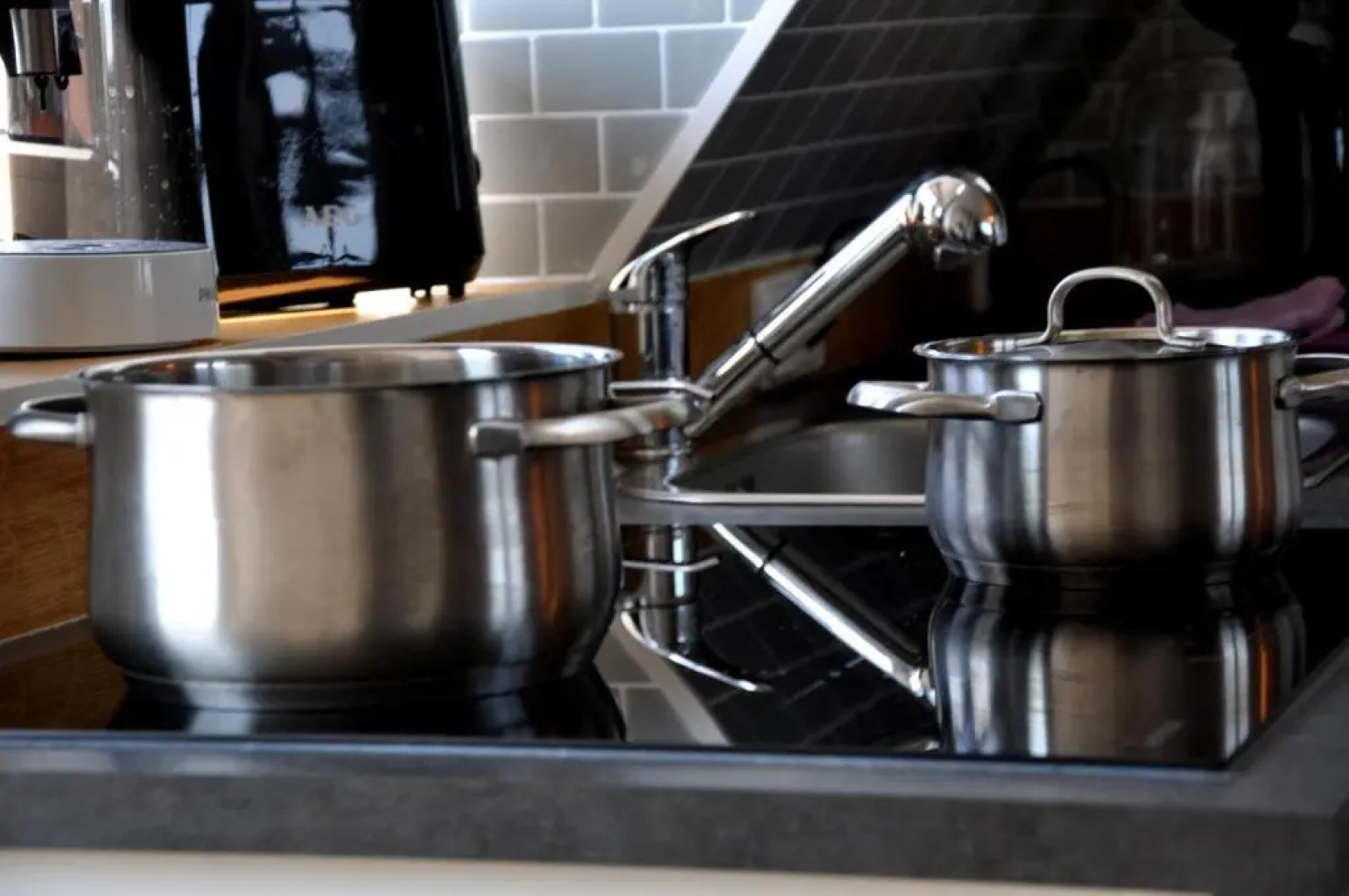 Gemütliche Dachwohnung mit oder ohne Dampfsauna mit Dachterrasse nebeneinander