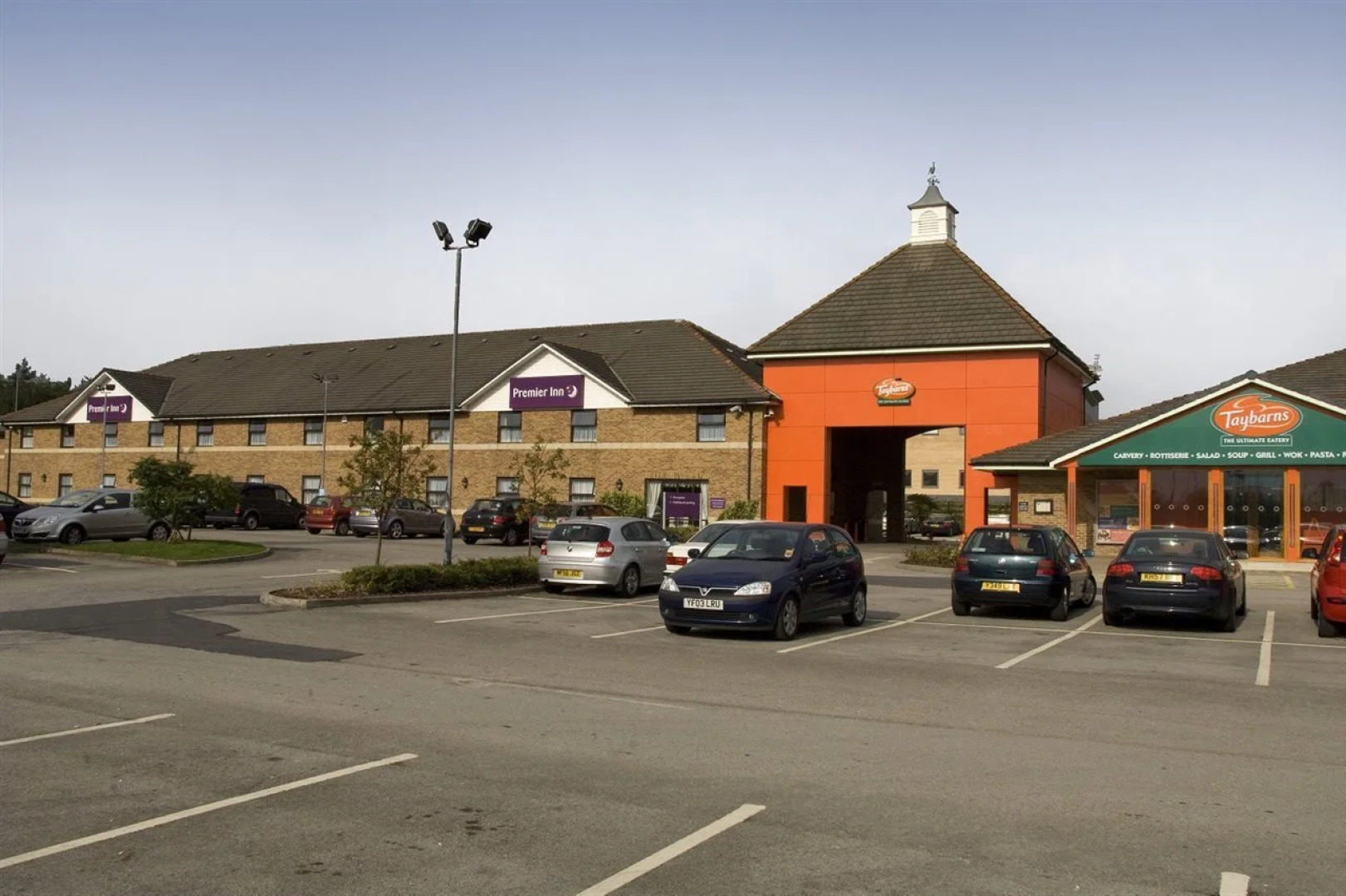 Premier Inn Sheffield/Barnsley (M1 Jct 36)