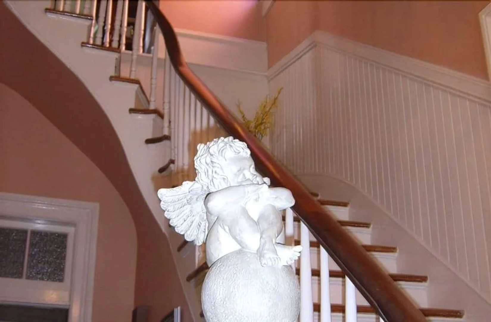 Roussell's Garden Bed & Breakfast