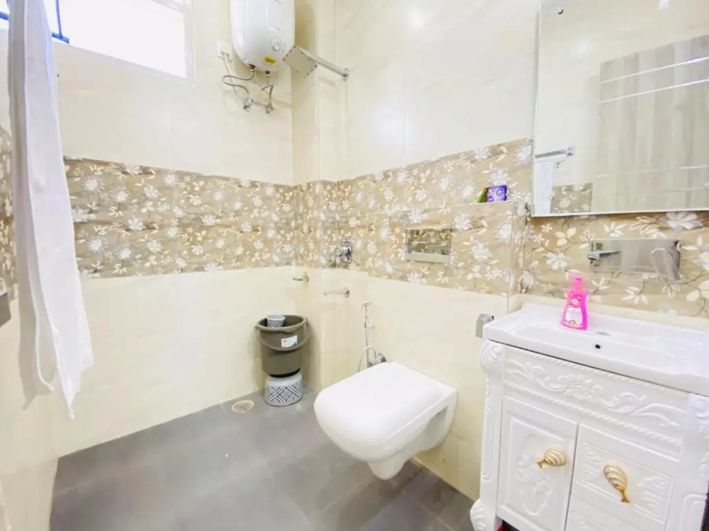 Luxury Low Cost Rooms Dharamsala Lift Wifi 5G