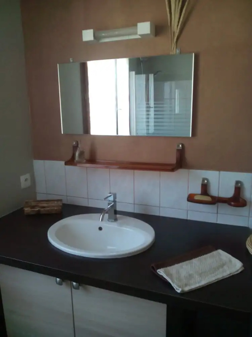 "Aux 10 Ponts" 5 pièces tout confort