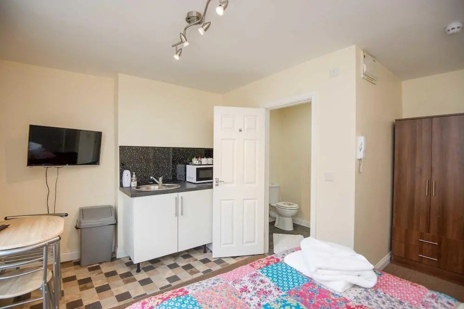 Bradford City Apartments Flat 71