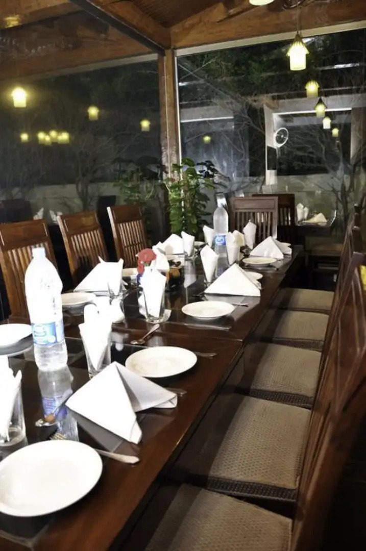 Royal Elegance Hotel