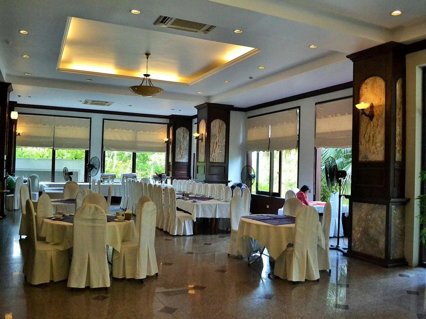 Hoa Binh Ha Long Hotel