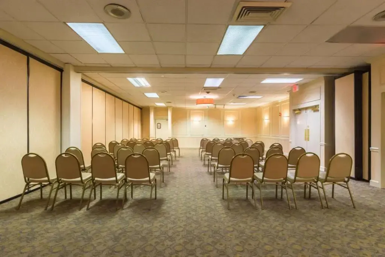 Quality Inn & Suites Hotel West Chester